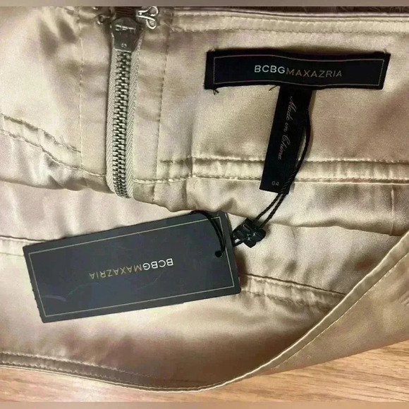 BCBGMAXAZRIA
Skirt Solid Sz 4 Silk Lace Design- New - Picture 4 of 5